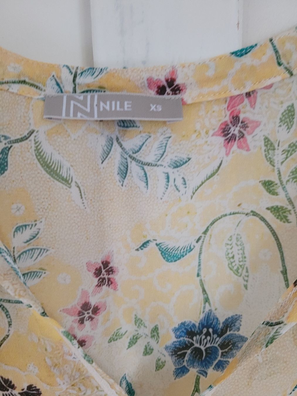 Nile Camicette: Nile blouse XS – Nuovo (secondo la descrizione) da Echallens venduto da frimousse2008 1
