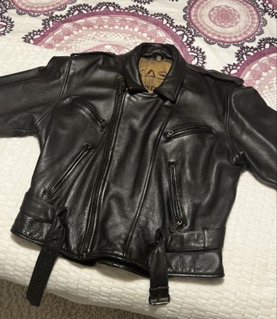 Veste de motard en cuir vintage