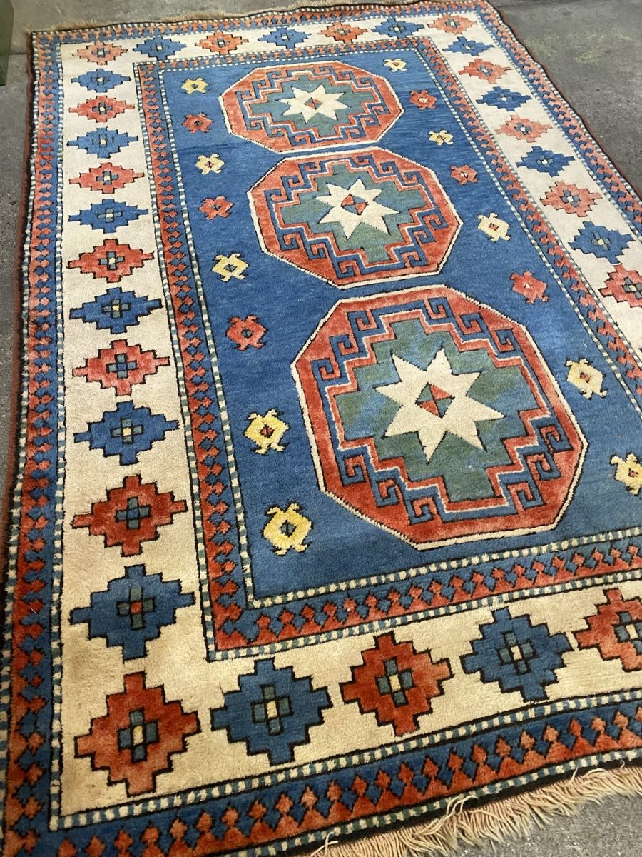 Tappeti: Dekorative Teppich Kars mit geometrischem Muster – Usato da Männedorf venduto da Adamiat 6