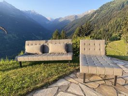 Mobilier de jardin, canapés et chaises longues
