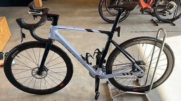 Velos: AWSON Gravel Art – Gebraucht aus Onnens FR von fed_d2g2 2