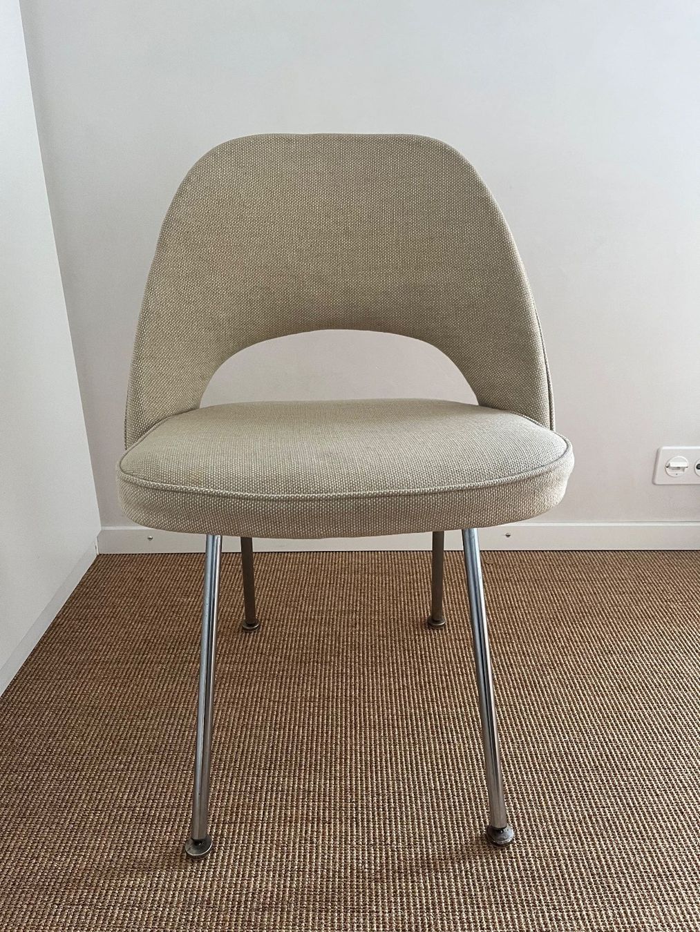 Knoll Sedie: Saarinen/Knoll Stuhl – Usato da Zürich venduto da DidierZH