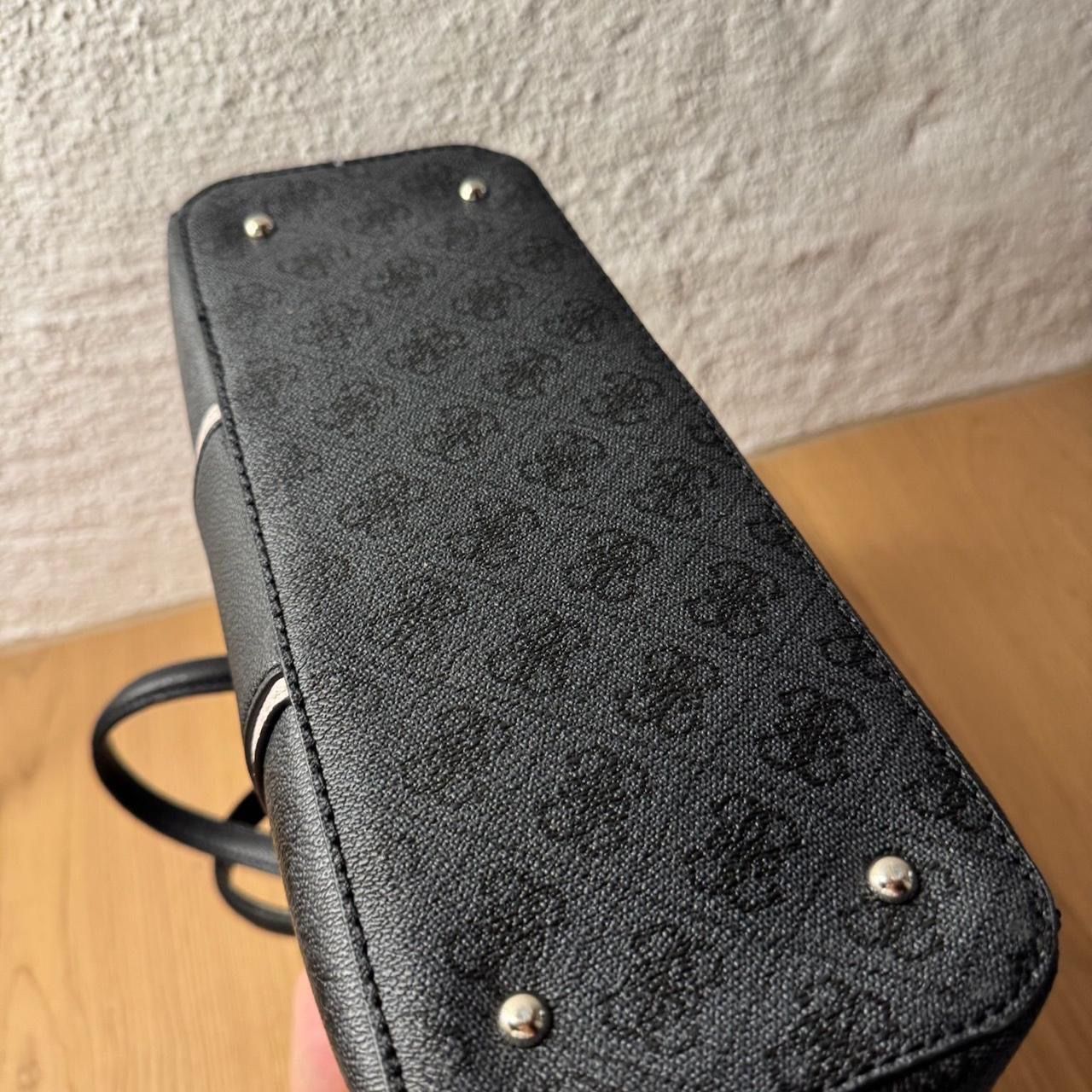 Guess Borse da donna: Guess tasche – Nuovo (secondo la descrizione) da Konolfingen venduto da gle_nbf9 2