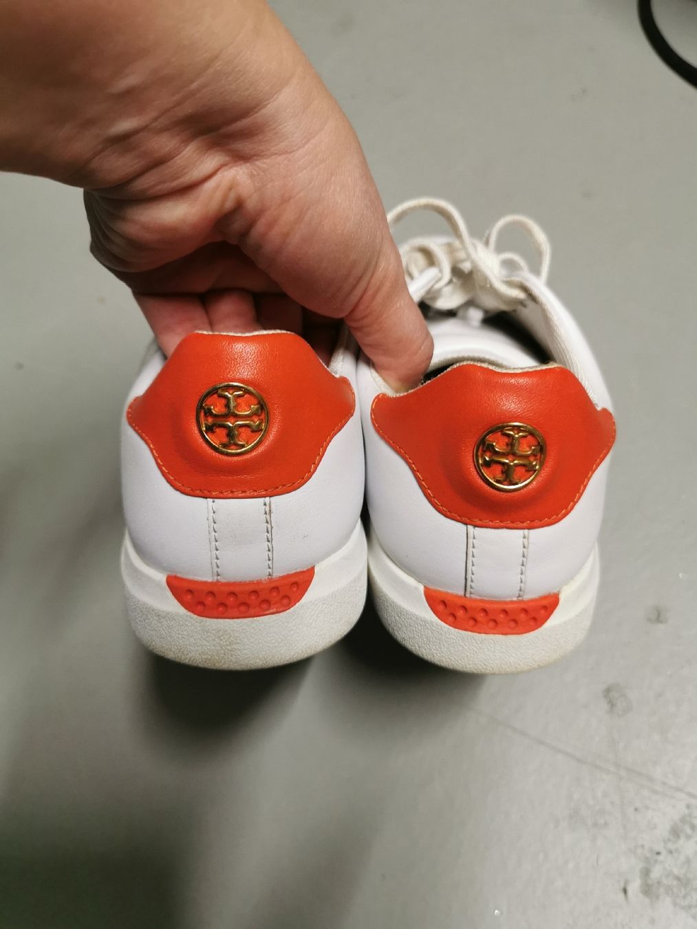 Tory Burch Damenschuhe: Tory Burch Sneaker Grösse 36.5  – Gebraucht aus Mühlethurnen von GaspAnita 1