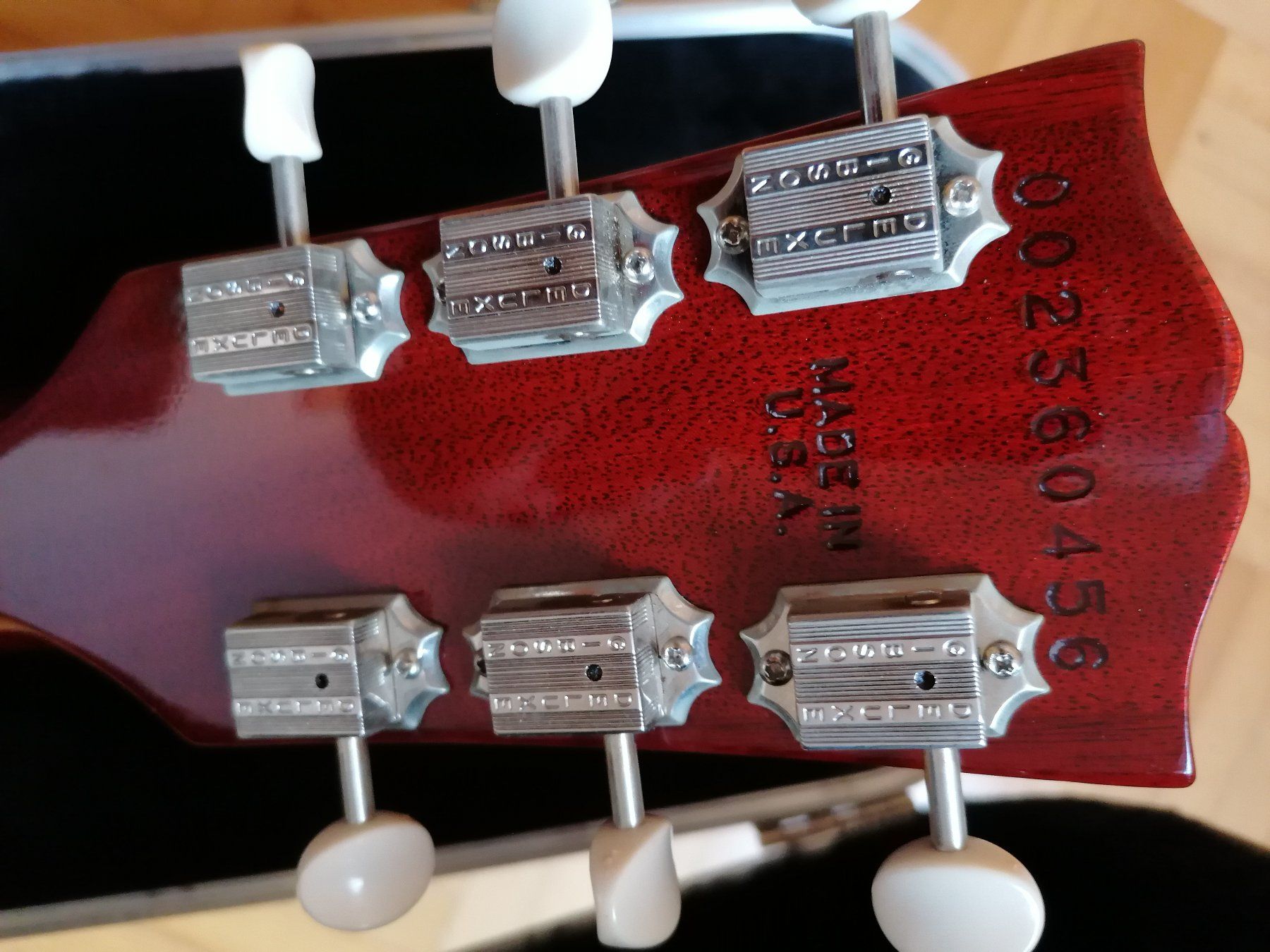 Gibson Strumenti musicali: GIBSON SG 2006 – Usato da Wiezikon b.Sirnach venduto da Amen 2