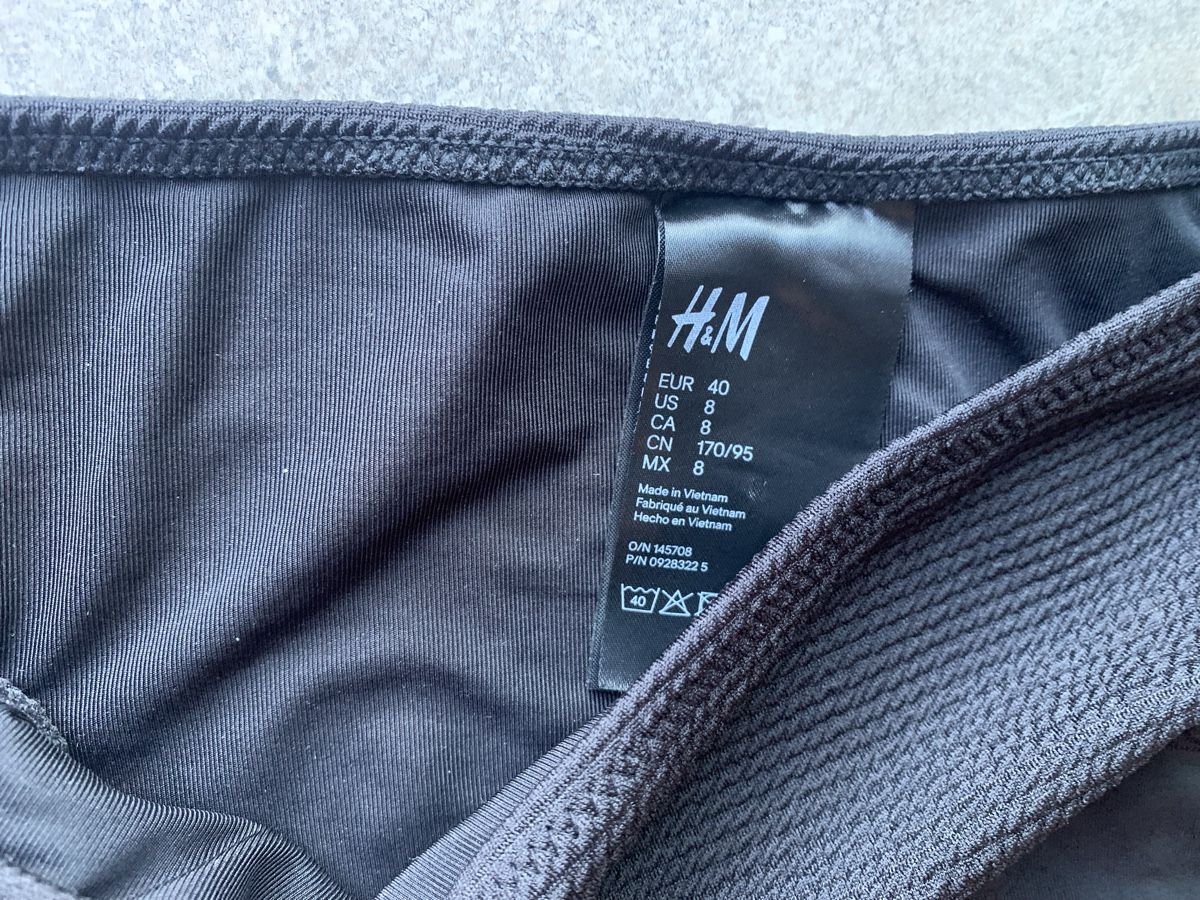 H&M Maillots de bain & Bikinis: Bikini H&M schwarz Grösse 75D /40 – Neuf (Voir description) à Bühler par Princess2016 2