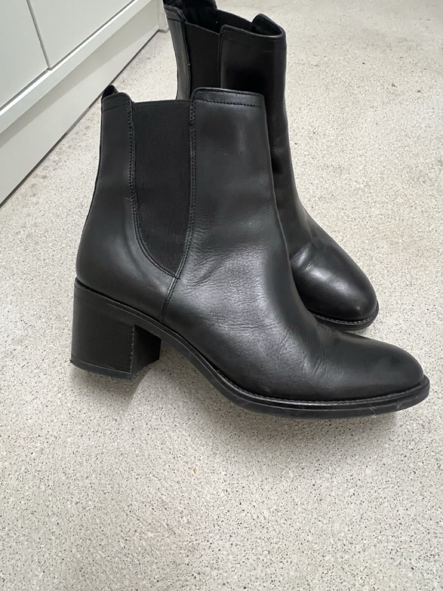Scarpe da donna: Leder Stiefeletten, Grösse 41- Marke: Stilemoda – Usato da Rüti ZH venduto da moonyy