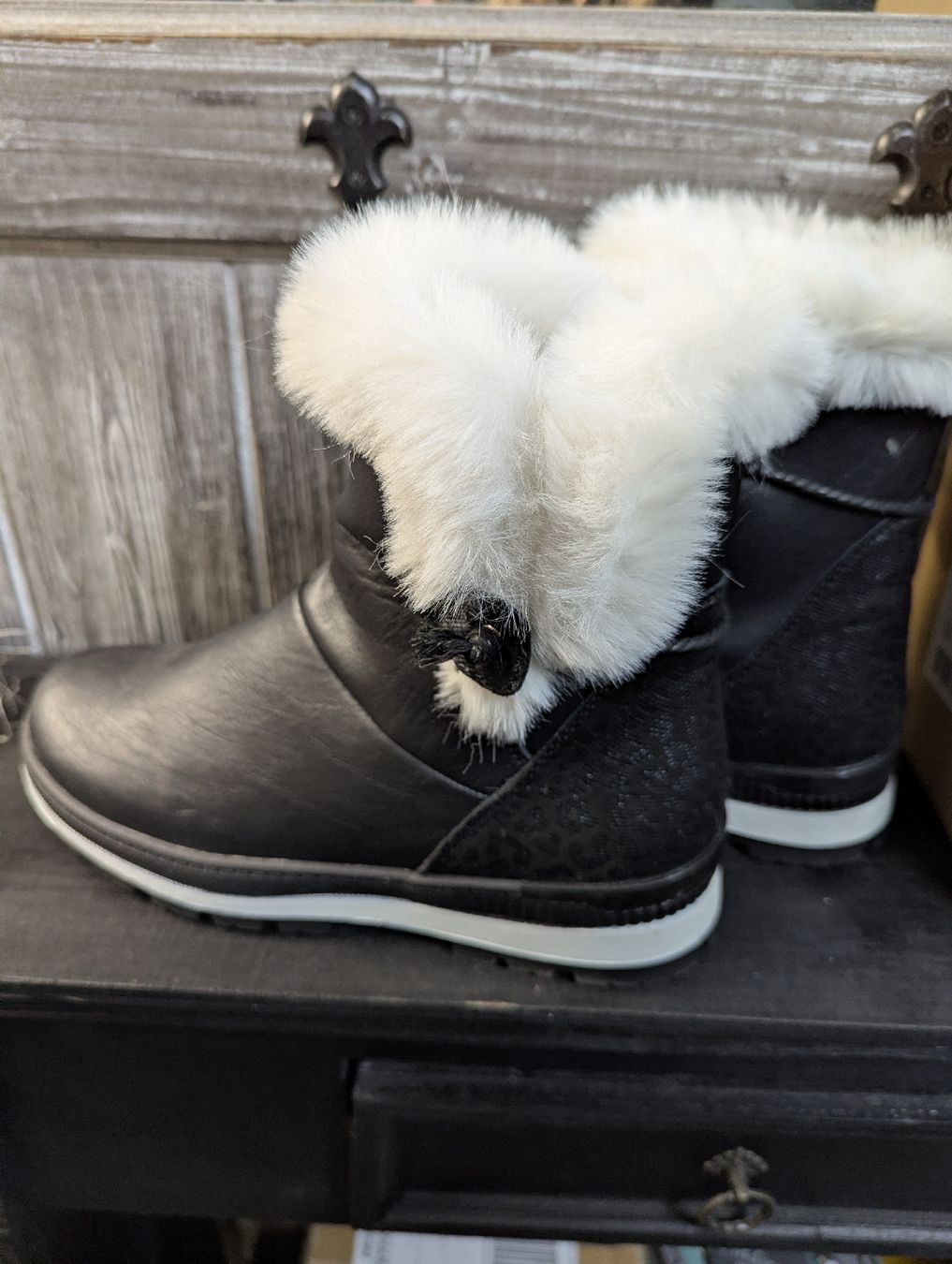Scarpe da donna: Winterschuhe 39 – Nuovo (secondo la descrizione) da Bettlach venduto da Costmiri 1
