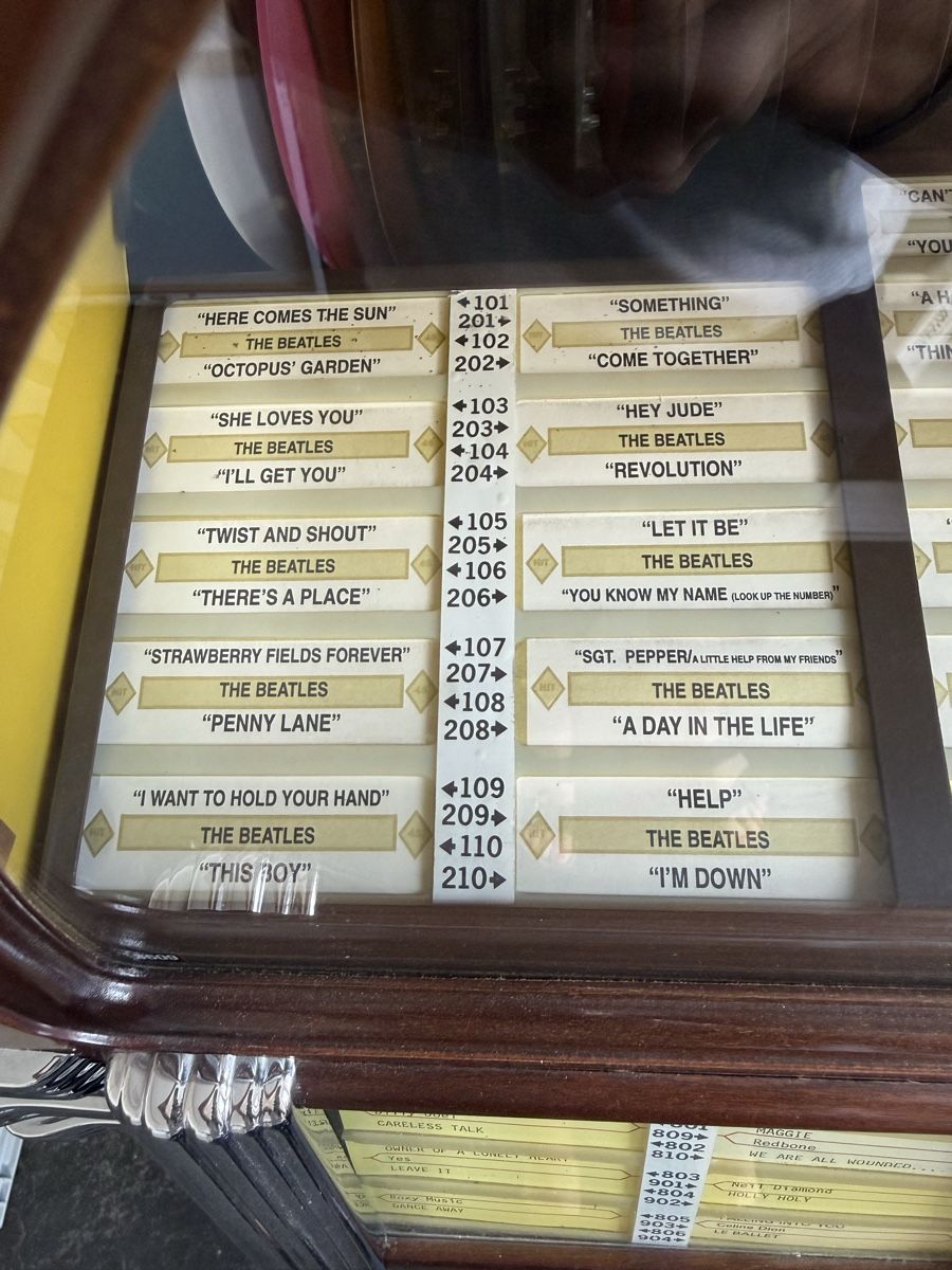 Wurlitzer Musiktruhen: Wurlitzer Jukebox One More Time Vinyl Bubbler – Defekt aus Brüttisellen von MaWa26 6
