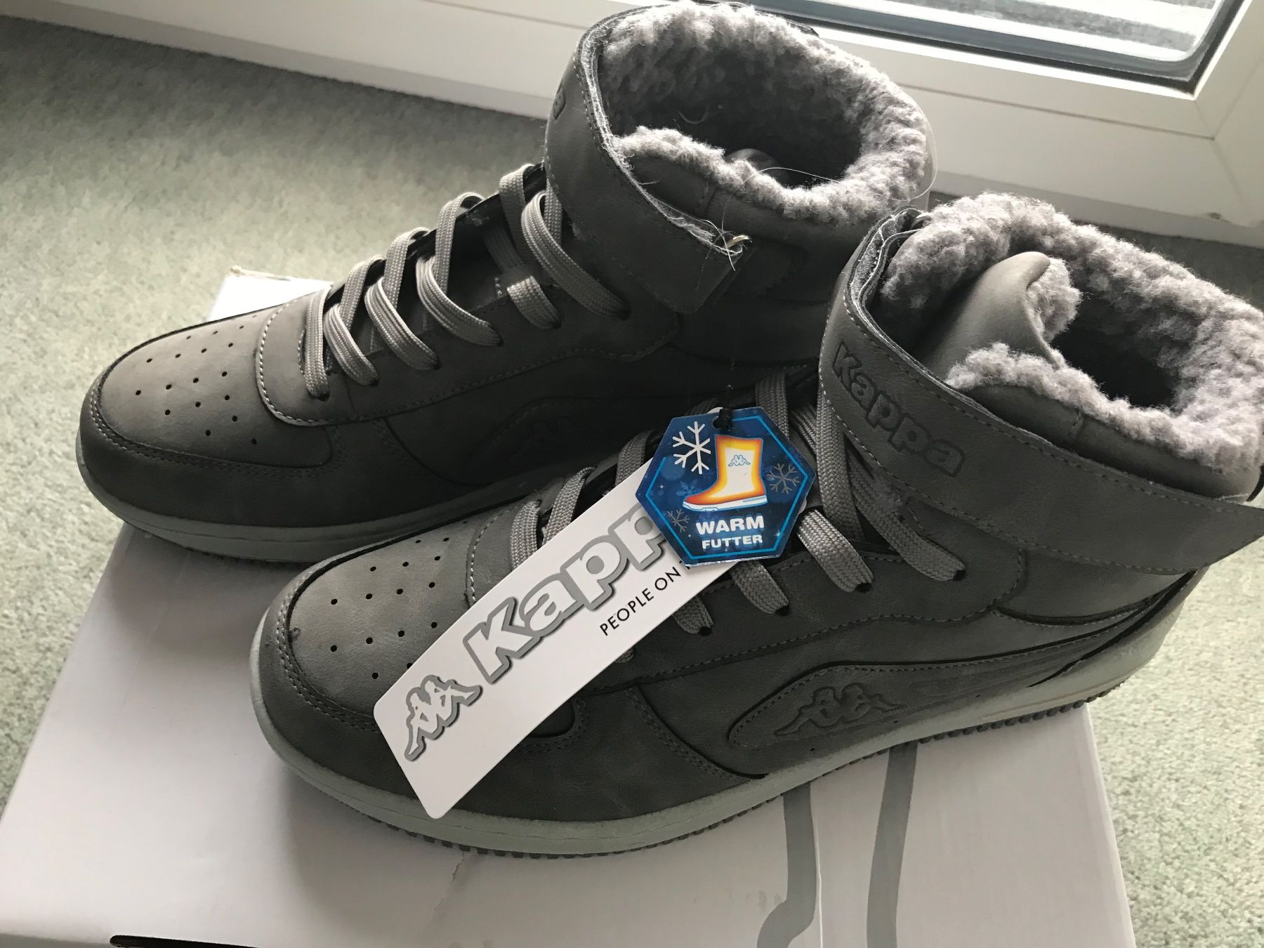 Kappa Scarpe da uomo: Kappa Bash Mid Fur, Winter Schuhe, Gr. 43, Grau, Neu – Nuovo (secondo la descrizione) da Niederteufen venduto da mix18