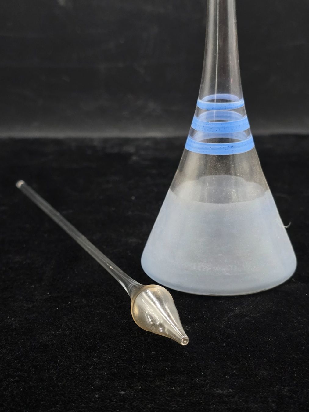 Appareils à gaz et accessoires: Alte Glasflasche mit Glaskolben – D'occasion à Rorschacherberg par snOOpydOg11 3