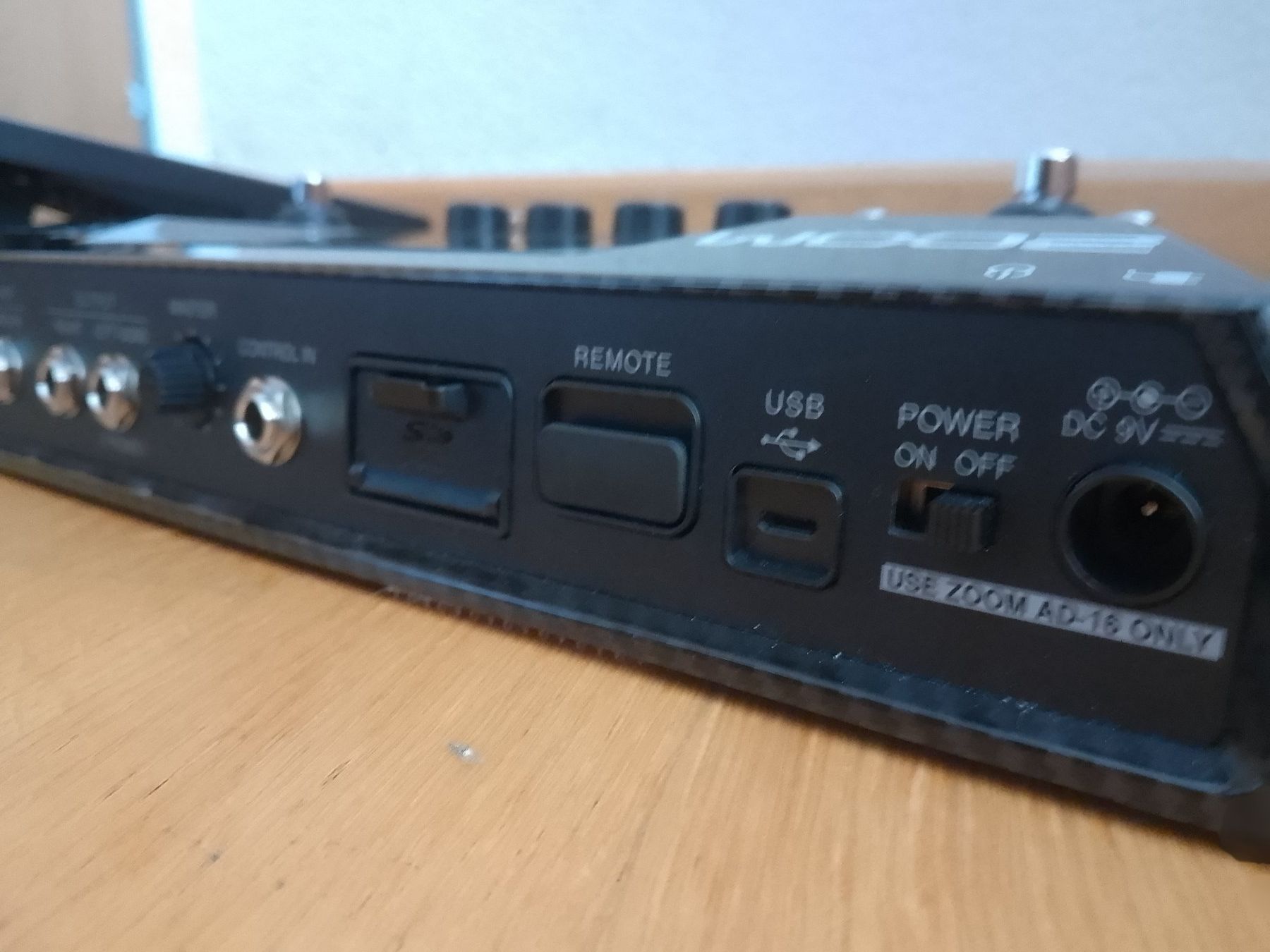 Zoom Instruments de musique: Zoom G6 – D'occasion à Fully par Suisse-crawler 4