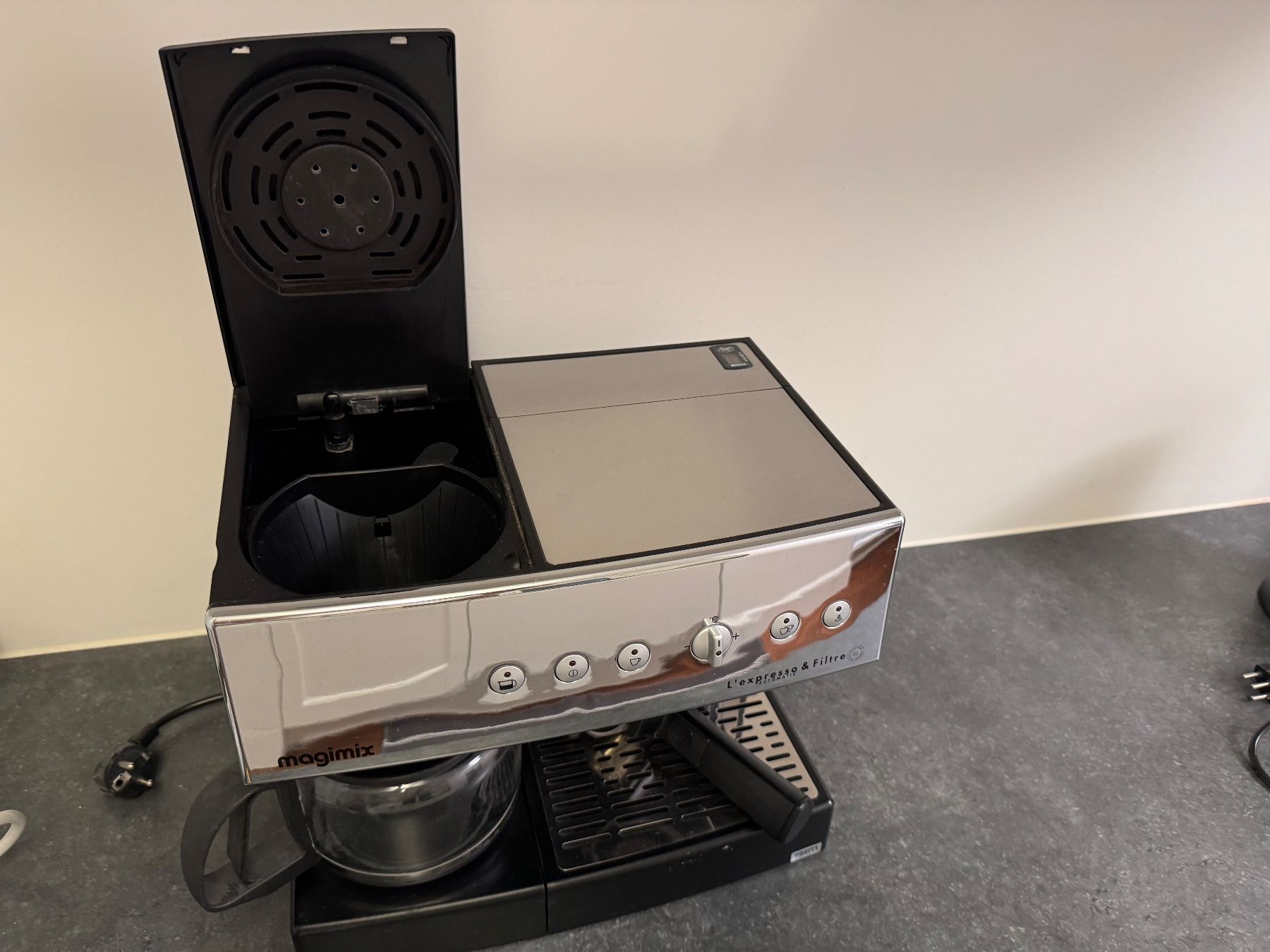 Kaffeemaschinen & Espressomaschinen: Magimix - L'expresso & Filtre automatic – Neu (gemäss Beschreibung) aus Zürich von odi_ldv8 4