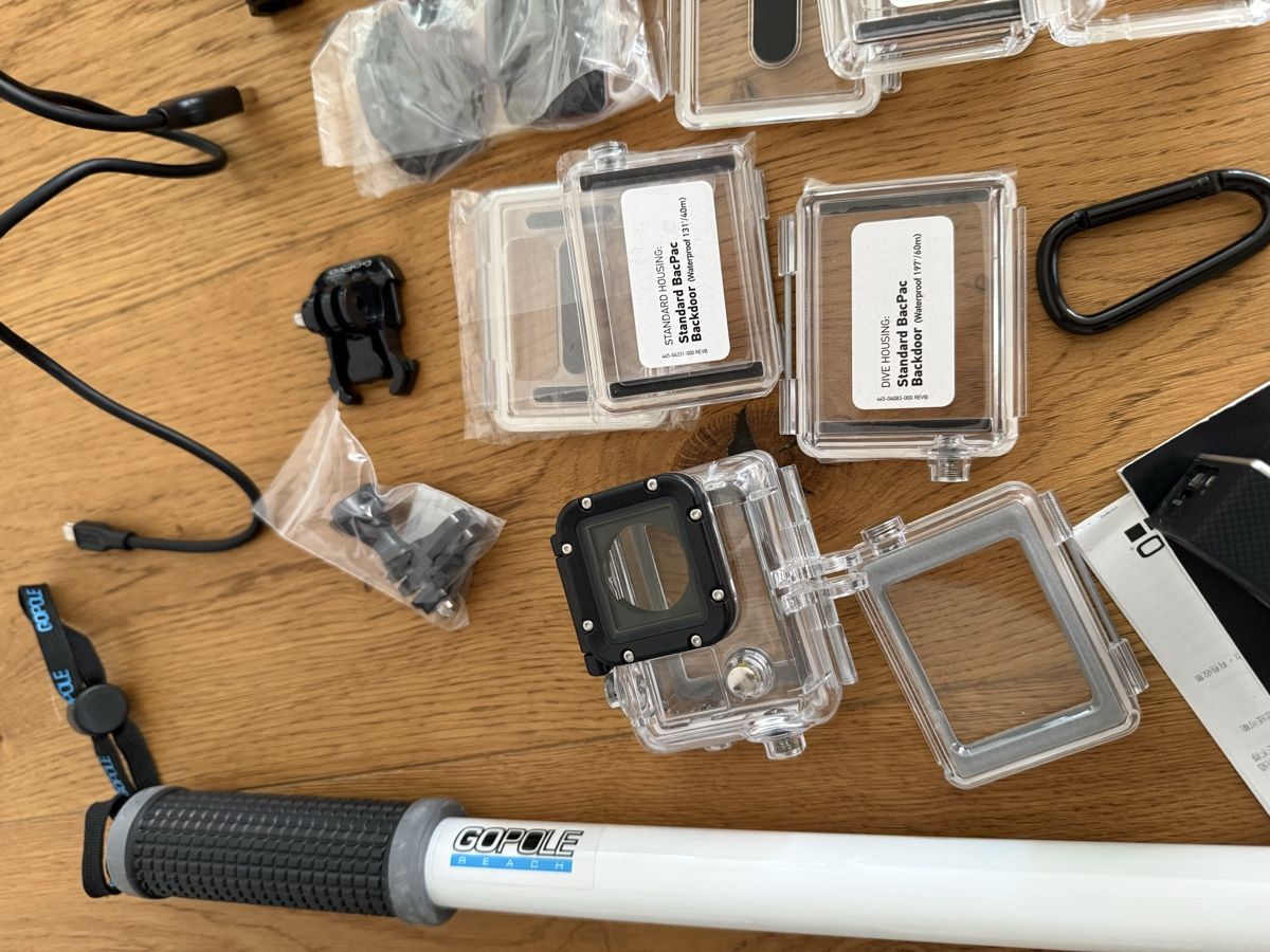Gopro Action Cam: Go Pro Hero 3 mit diversem Zubehör – Usato da Baar venduto da Unser_bengel 4