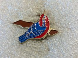 Ansteckpin 5: Vogel auf Ast