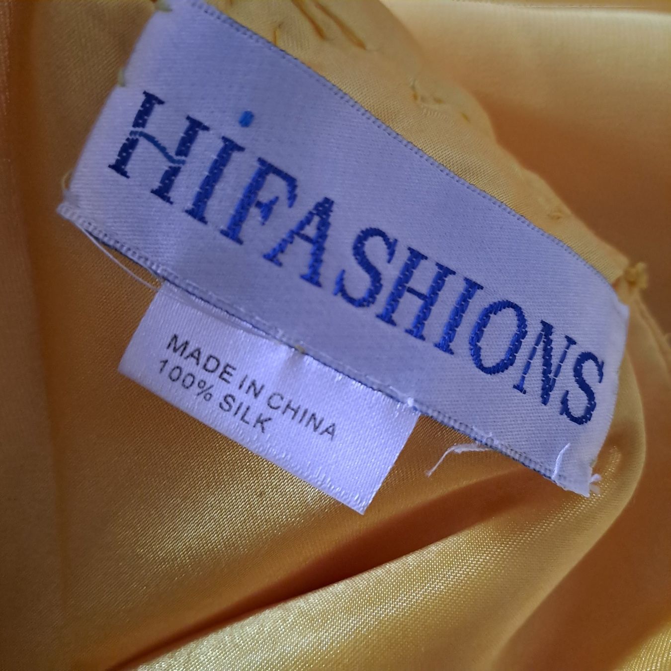 Vestiti: Gelbes Abendkleid, Seide, Grösse M – Usato da Frauenfeld venduto da Andadaa 3