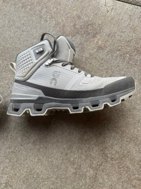 On Damenschuhe: On Wanderschuhe – Gebraucht aus Eggenwil von spinning05 1
