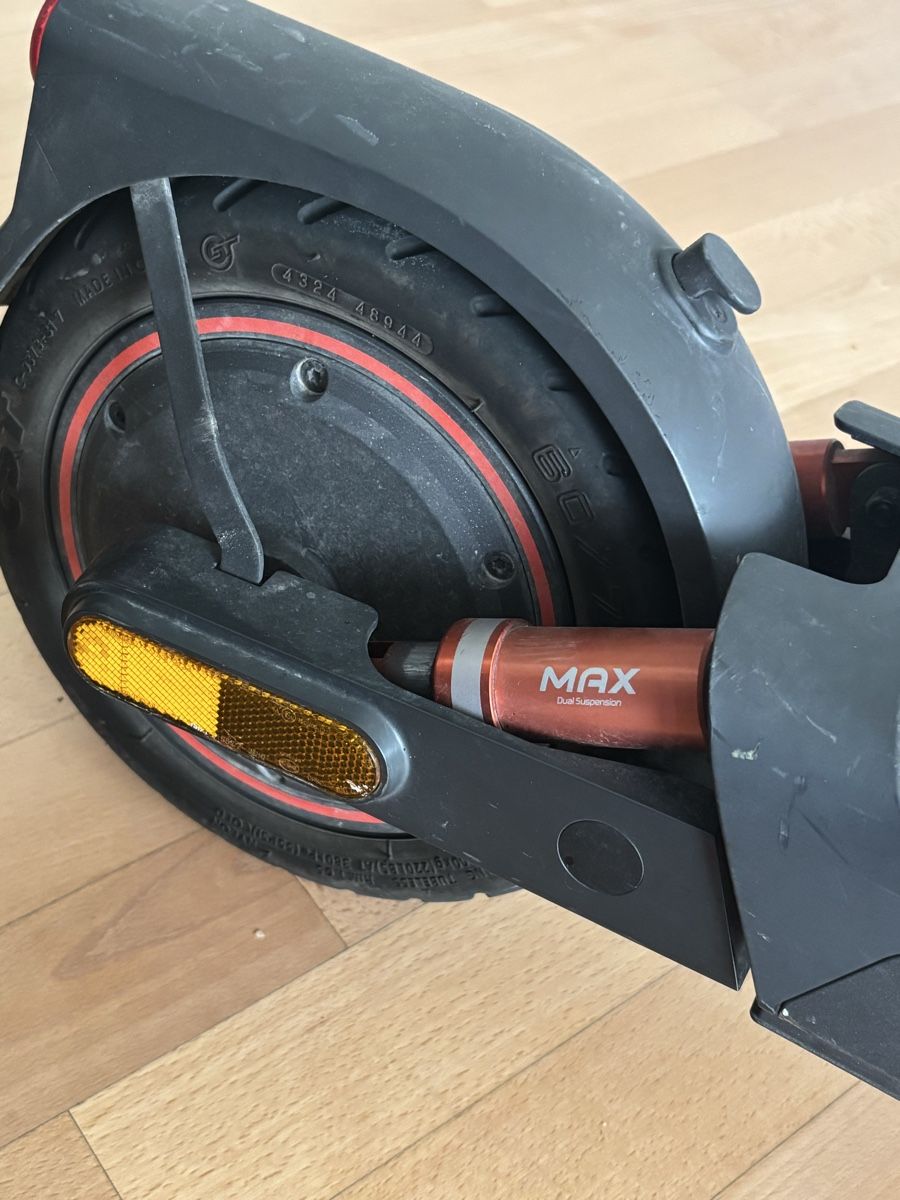 Scooter: Xiaomi Mi Electric Scooter Pro 2 Max good condition – Usato da Bülach venduto da eleni.anna 4