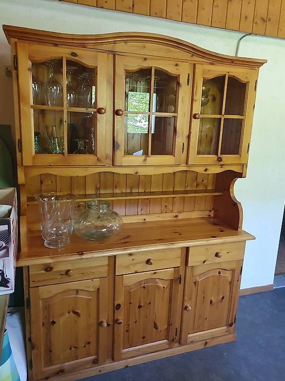 Büffets: massiver buffetschrank – Gebraucht aus Nidau von jul_6tpv 1