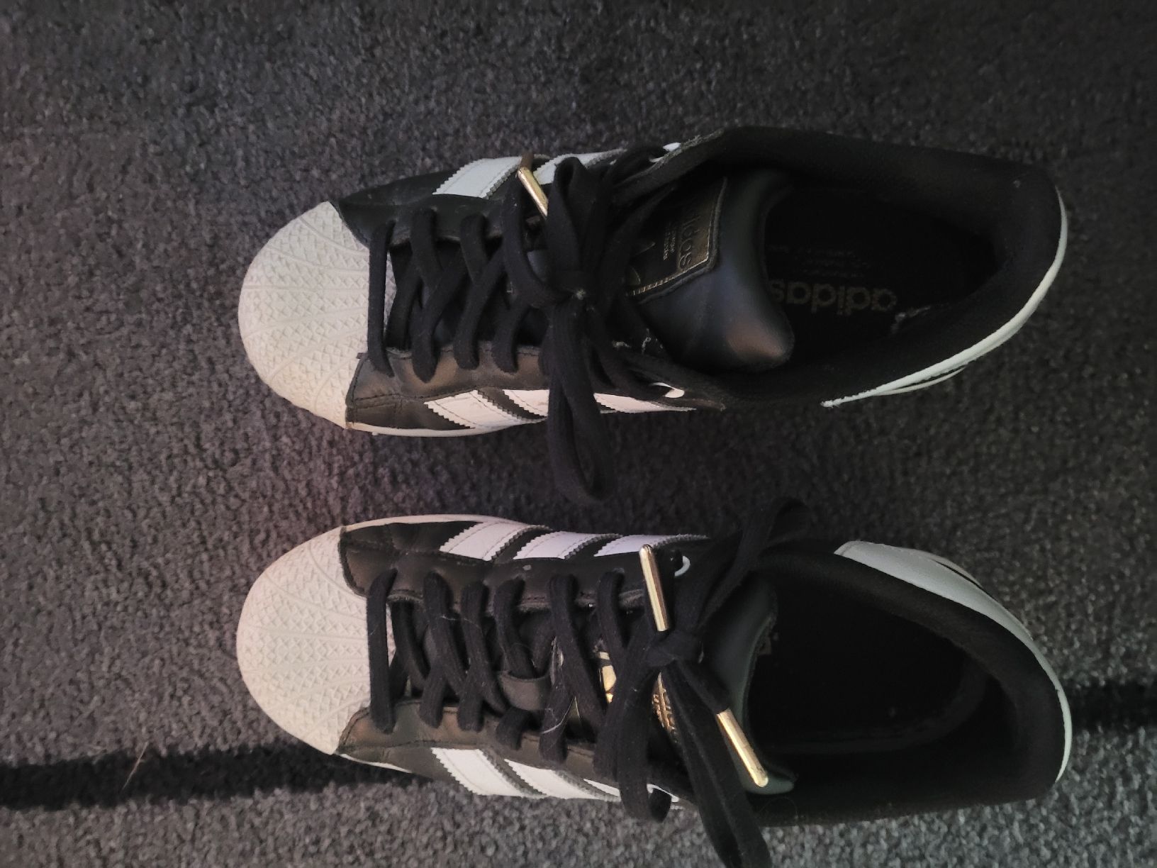 Adidas Scarpe da donna: ADIDAS SUPERSTAR 40 – Usato da Giubiasco venduto da A.B00 1