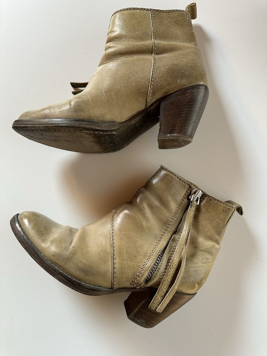 Acne Studios Scarpe da donna: Acne Gr.36/37 Stiefeletten hell braun – Usato da Himmelried venduto da cookie50000 2