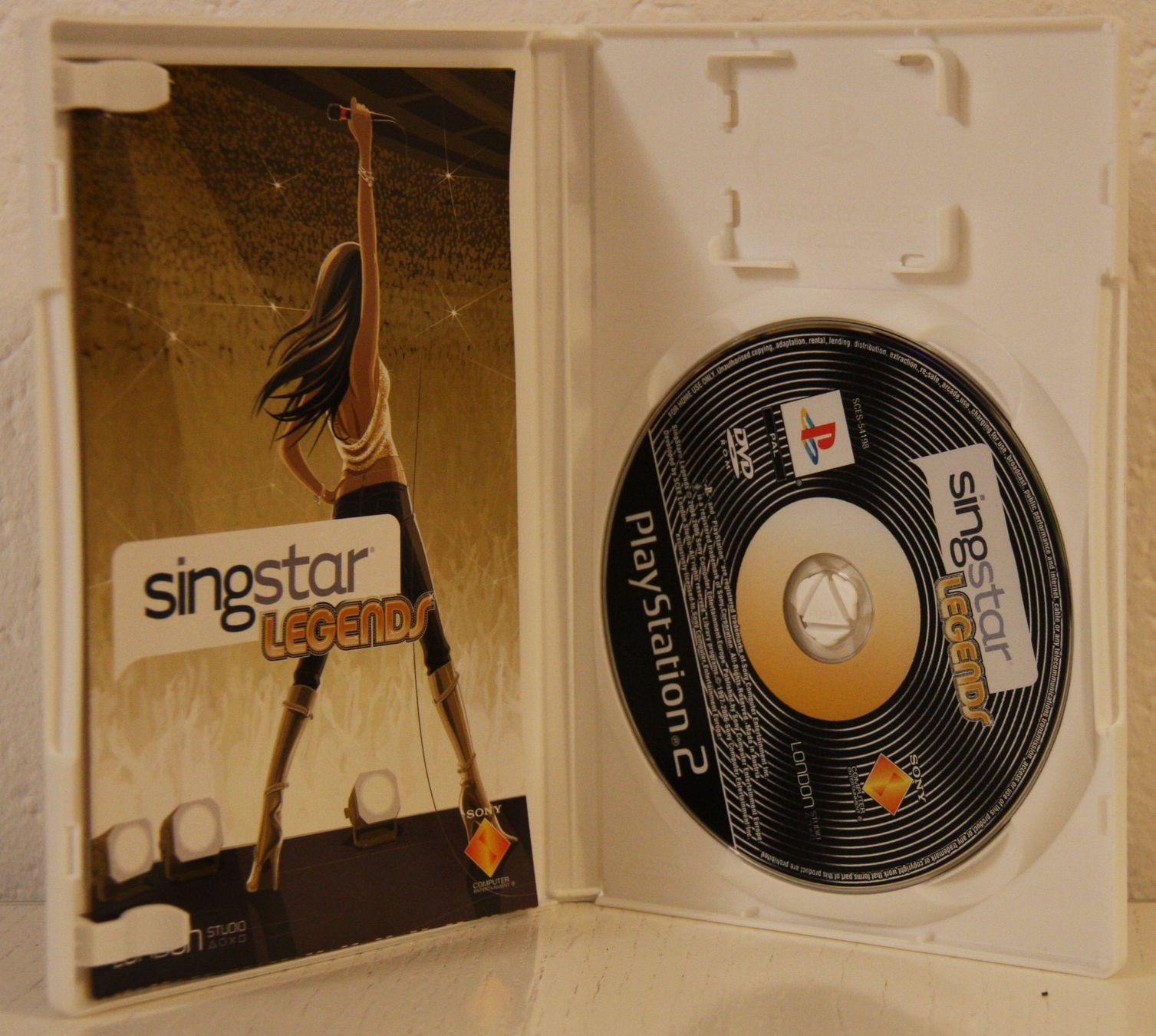 Giochi: PS2 Singstar Legends – Usato da Fisibach venduto da Re-Games24 2