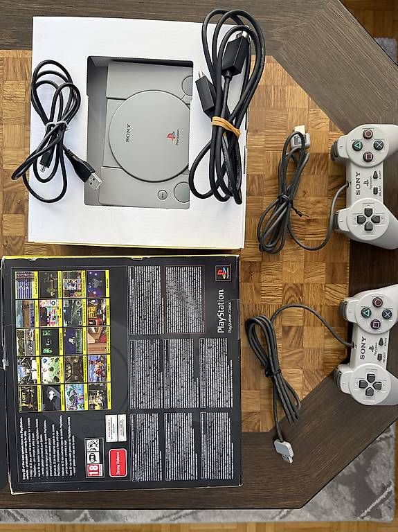 Sony Consoles: Sony PlayStation Classic Mini – D'occasion à Zofingen par Kolega01 2
