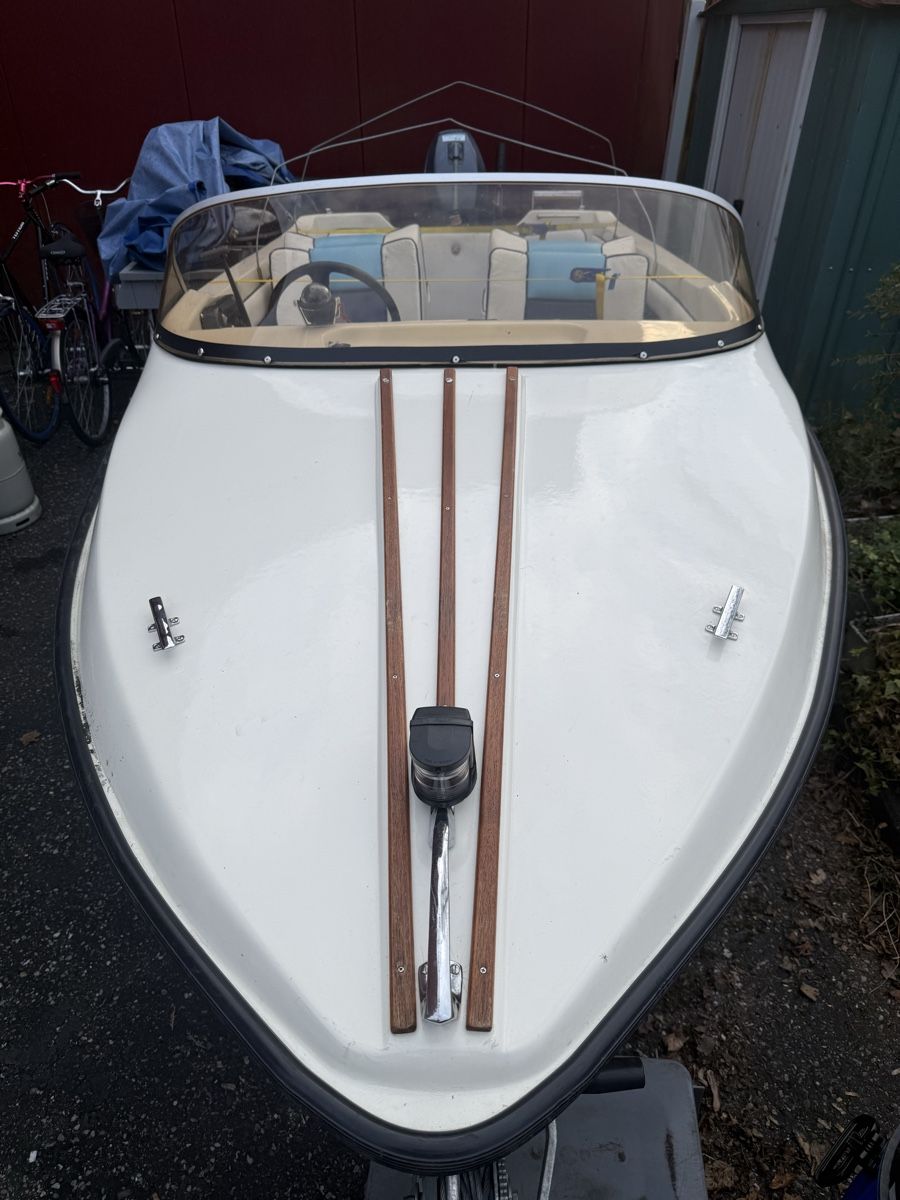 Yamaha Boote: Motorboot mit Trailer zu verkaufen - 8 Ps – Gebraucht aus Cham von Mmylan 1