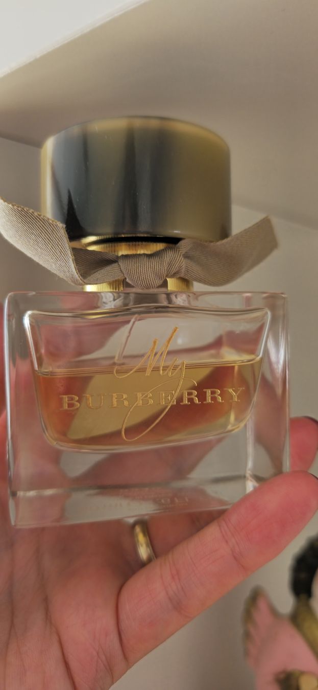Burberry Parfum & Eau de Toilette: Burberry My Burberry Eau de Parfum Damenduft – Gebraucht aus Niederteufen von Mira_72 1