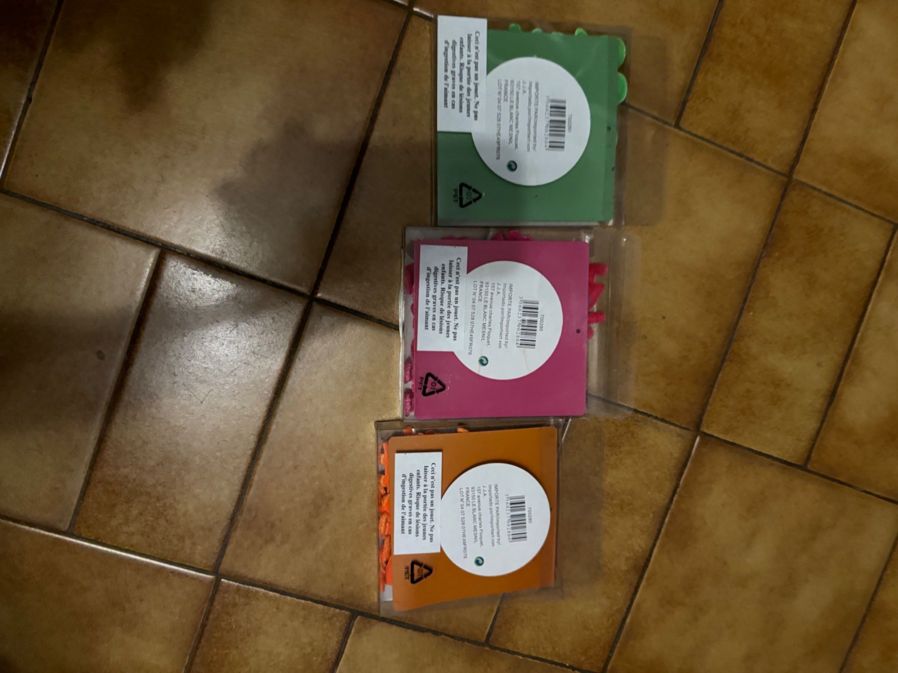 Magnete: 24 Aimants Deco Neufs couleurs vives – Neu und originalverpackt aus Veyrier von kimedovapa 1