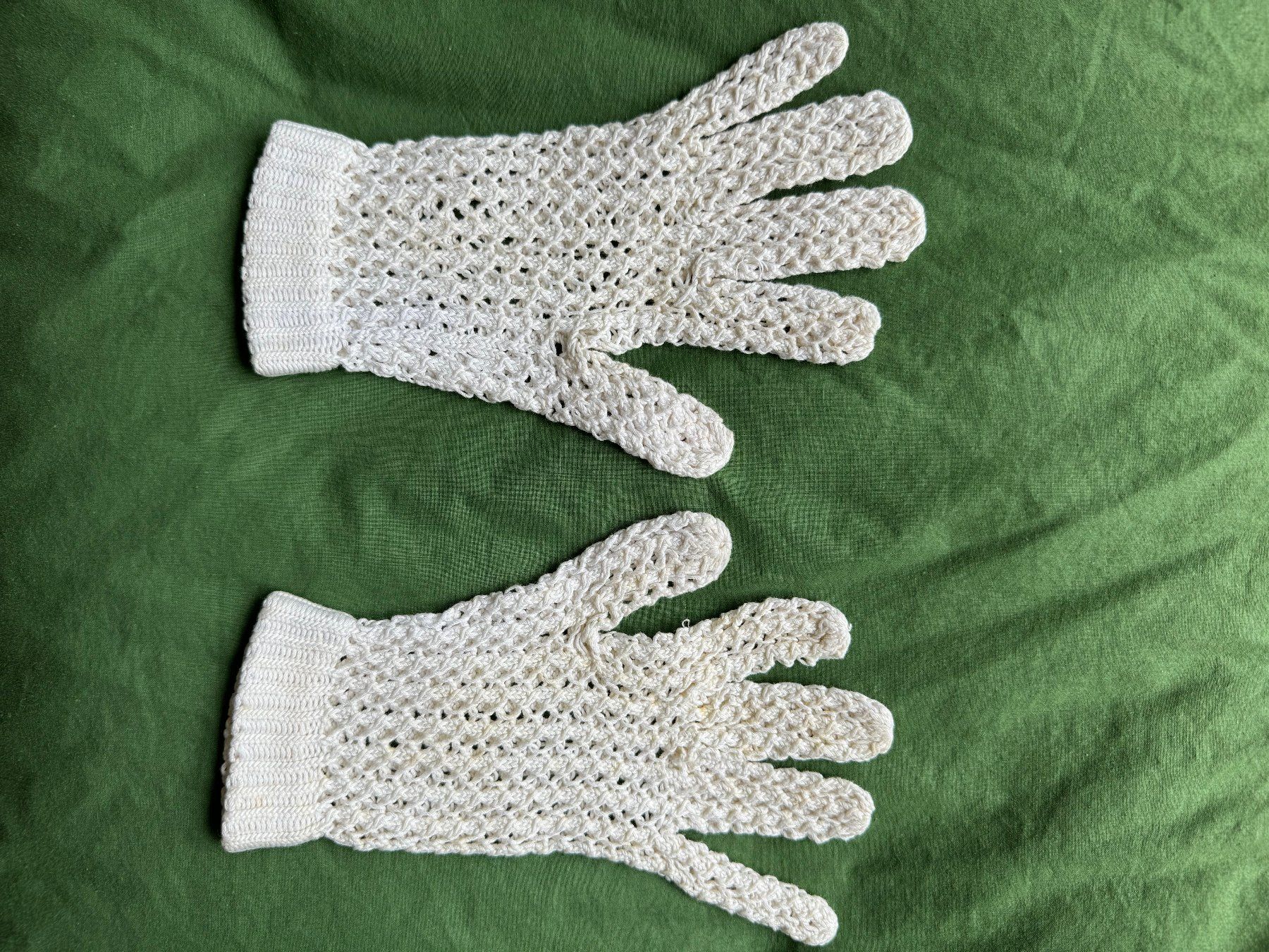 Guanti: Kinderspitzen Handschuhe – Usato da Bern venduto da aiz_2xxb