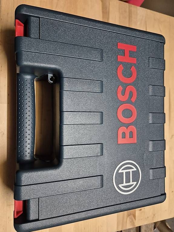 Trapani: Bosch Professional Akku-Bohrschrauber – Usato da Basel venduto da jul_hr8h 3