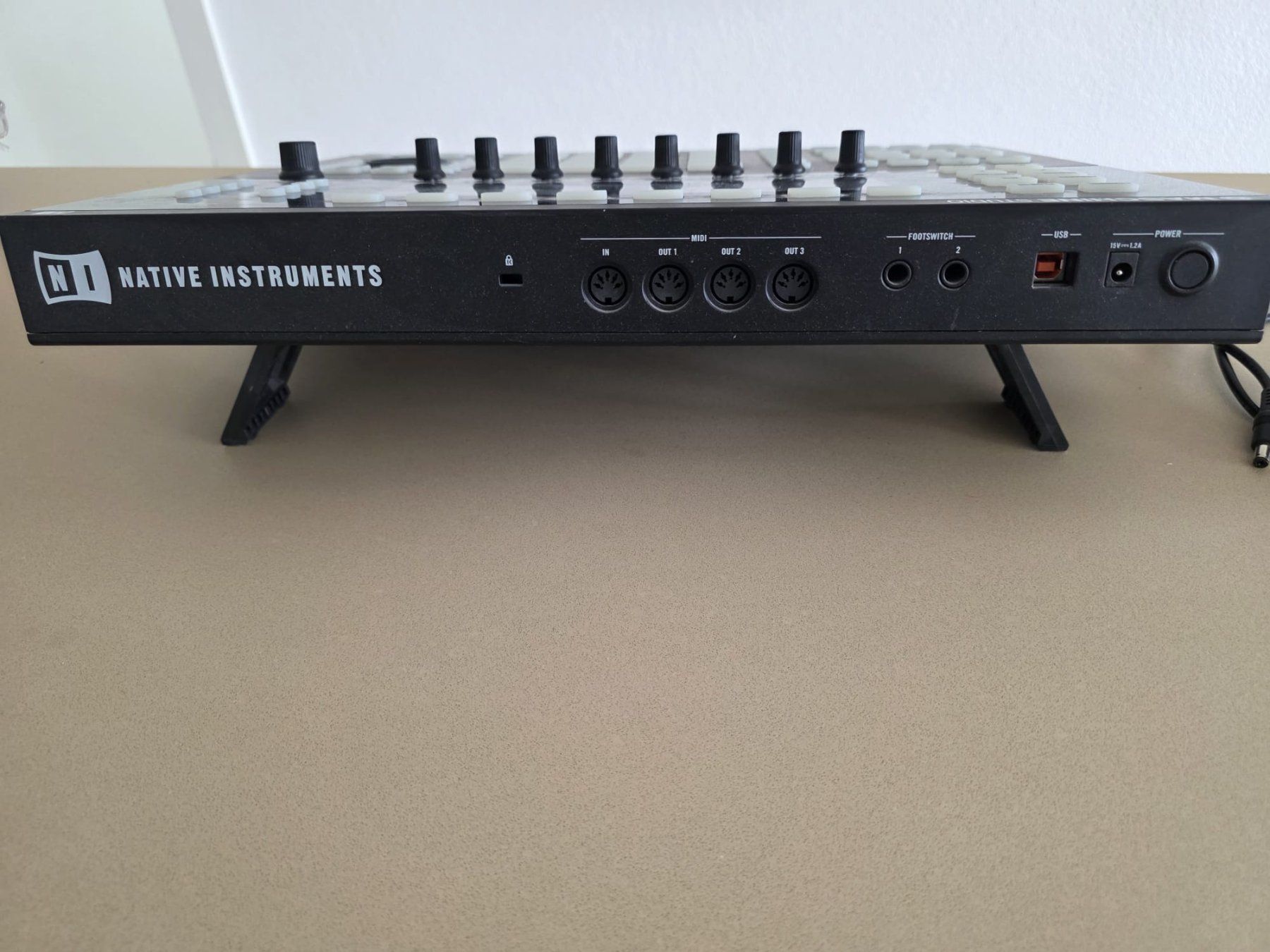 Native Instruments Musikinstrumente: Native Instrument Maschine Studio – Gebraucht aus Rotkreuz von Endeg0 1