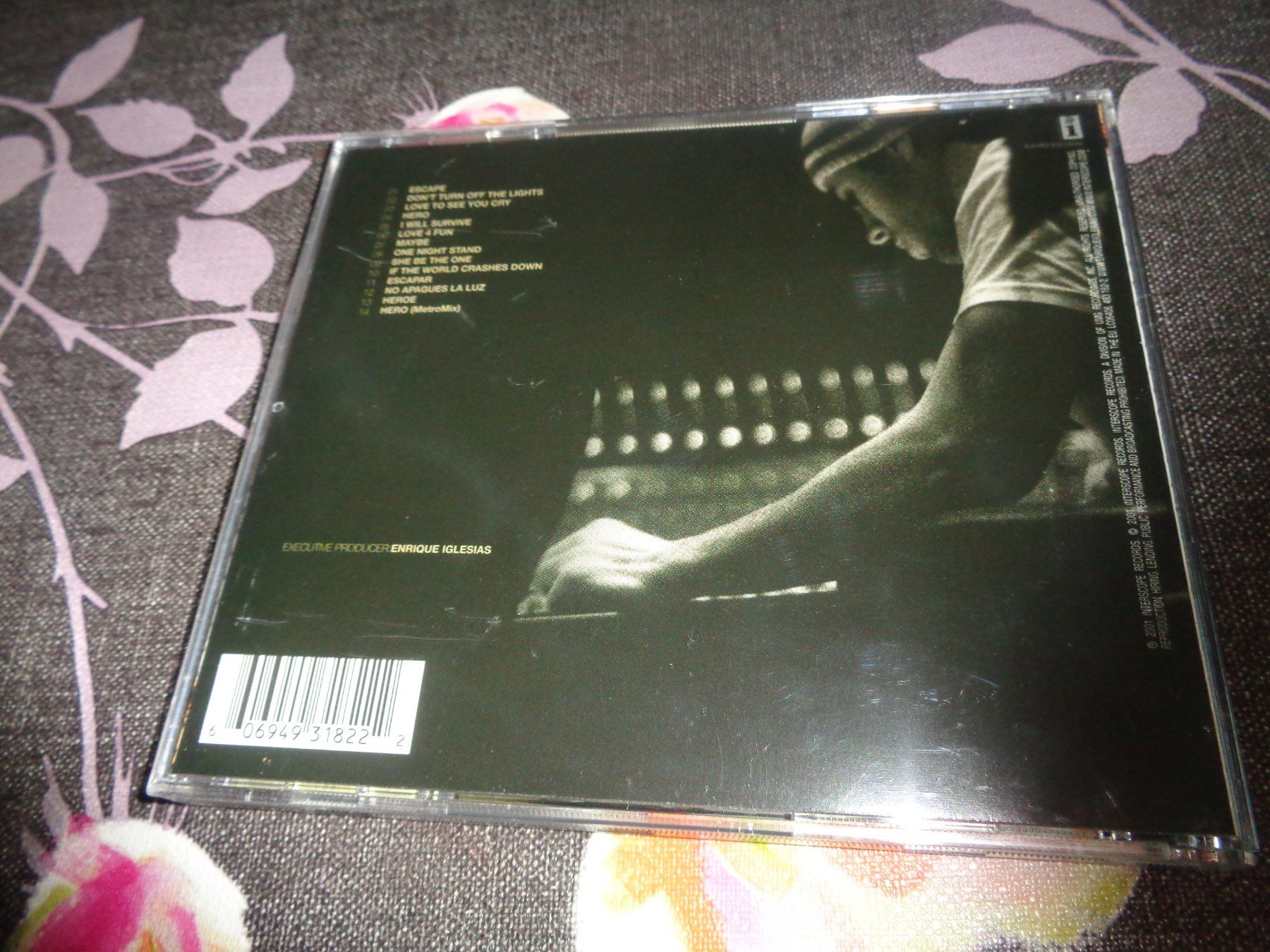 CD: Enrique Iglesias - Escape CD – Usato da Olten venduto da Disc-Ausverkauf 1