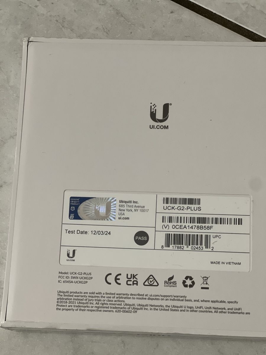 Ubiquiti Server: Ubiquiti Cloud Key Plus (UCK-G2-PLUS) – Nuovo e nell'imballaggio originale da Ebmatingen venduto da Samato 4