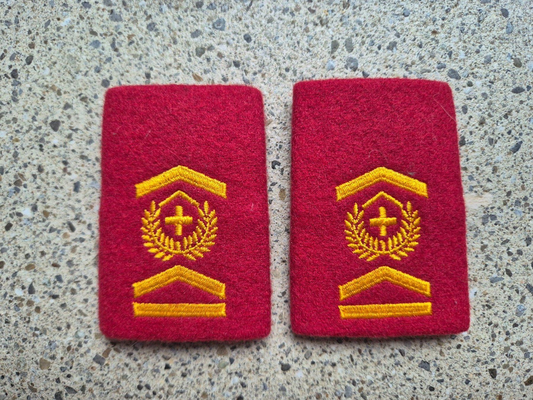Schweizer Armee Placchette & Badge: Gradabzeichen Patten Set Fourier Rettungstruppen – Nuovo e nell'imballaggio originale da Riedholz venduto da fr_sIruP