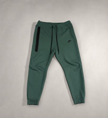 Nike Tech Fleece Hose Grösse L dunkelgrün