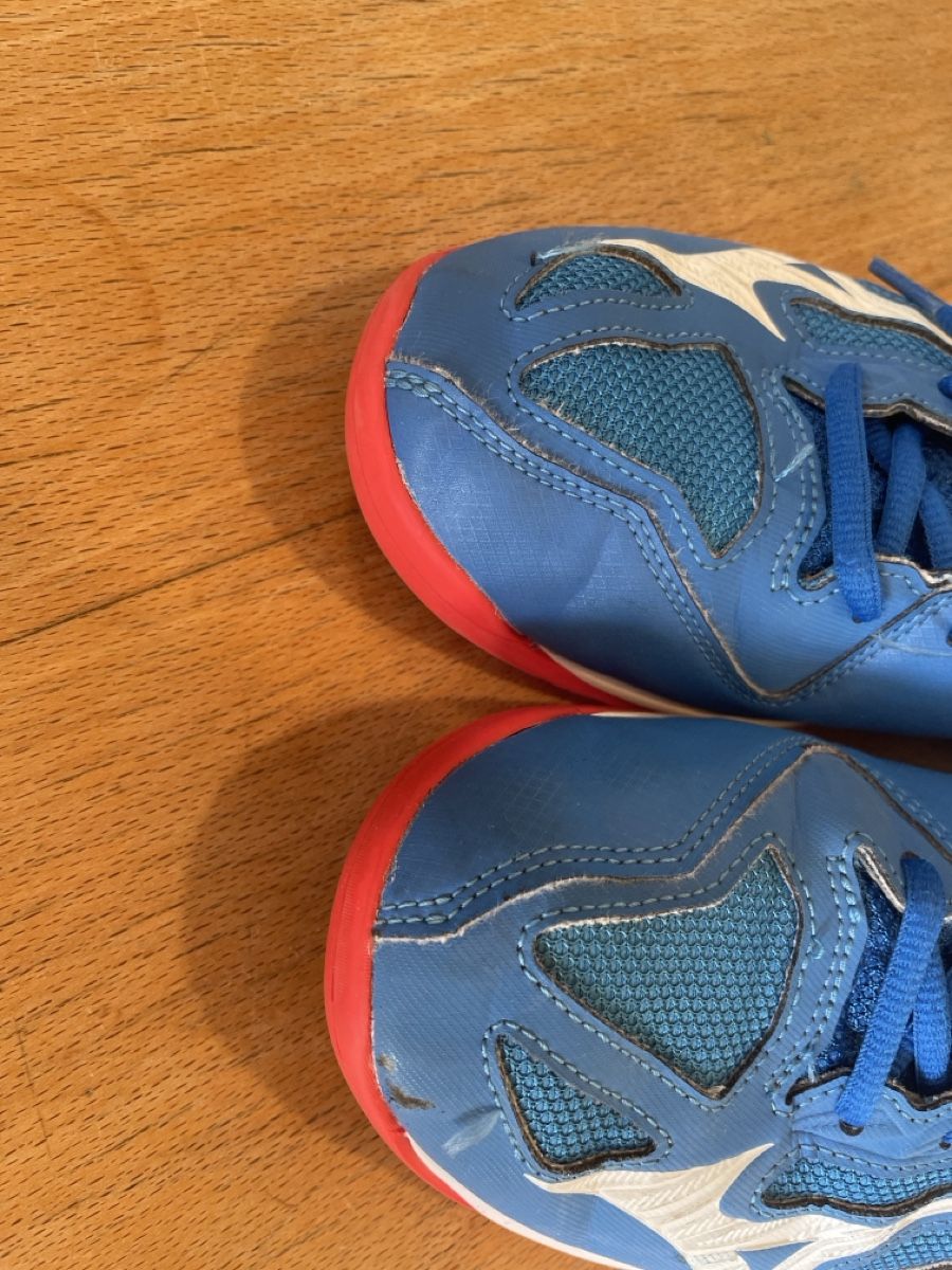 Scarpe per ragazzi: Hallenschuhe Mizuno 40.5 – Usato da zürich venduto da antelita 3