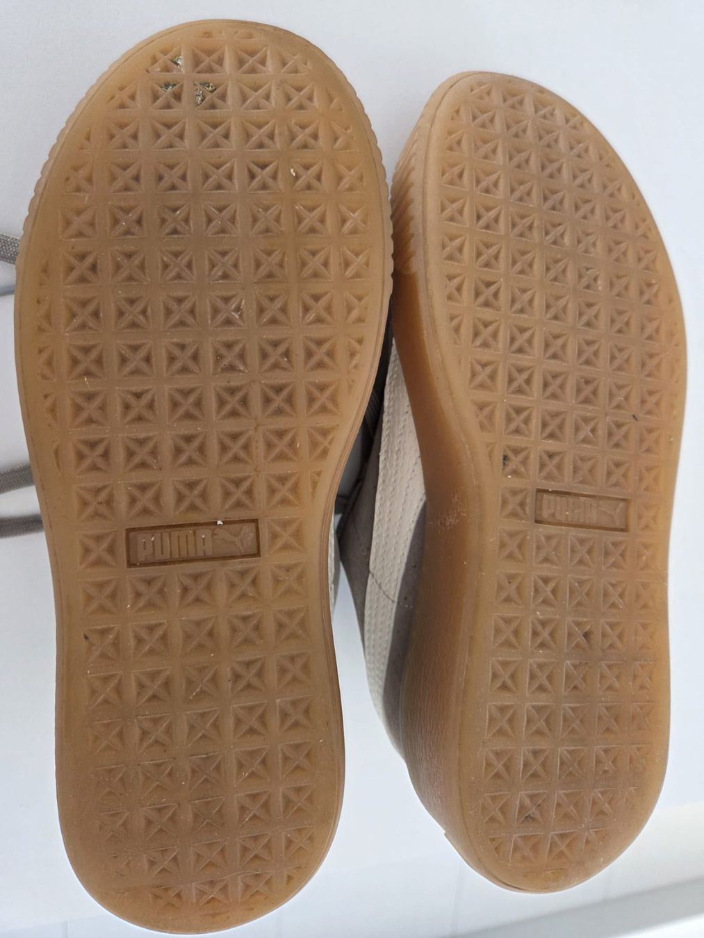 Scarpe da uomo: Puma Sneakers Gr. 37.5 – Usato da Begnins venduto da IlikeHiPhi 2
