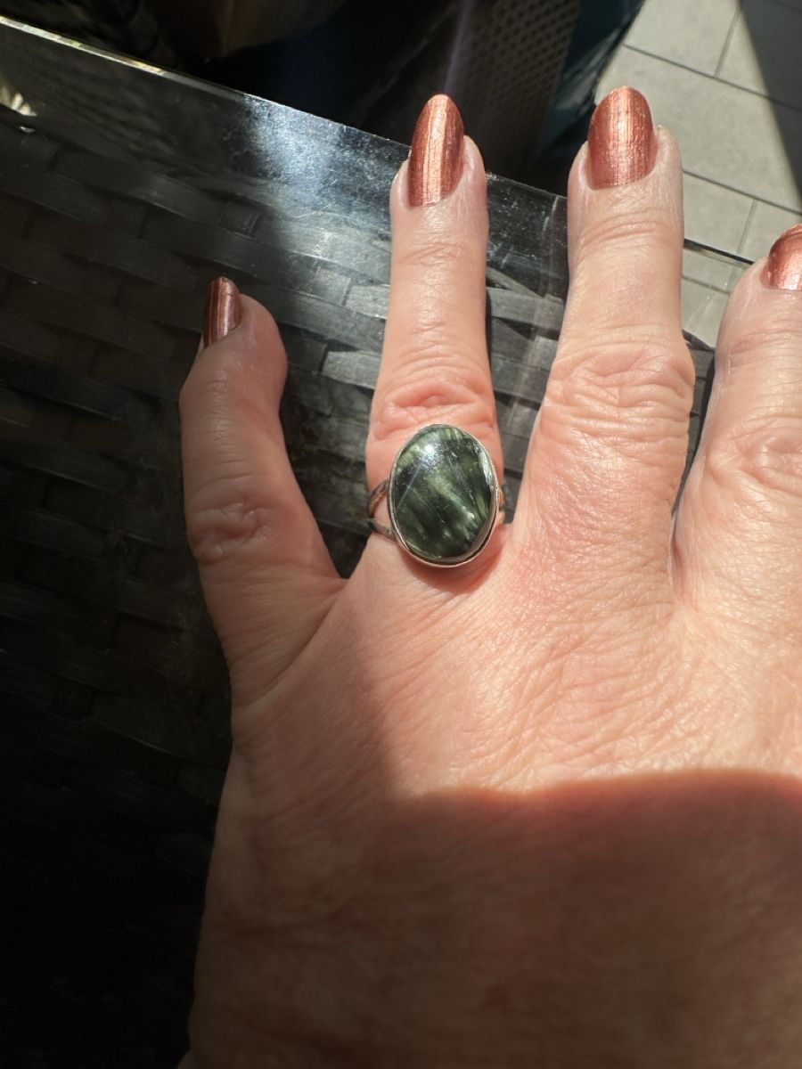 Anelli: Silber Ring mit Seraphinit Halbedelstein – Nuovo e nell'imballaggio originale da Kriens venduto da Hortensie6 2