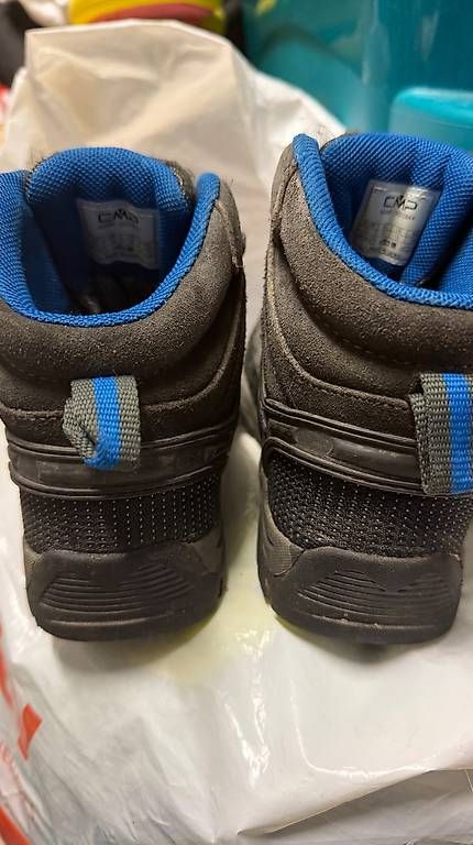 Scarpe per ragazzi: Schuhe Gr 31 – Usato da Menzingen venduto da lua123 1