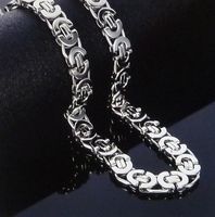 Collier pour homme et femme.