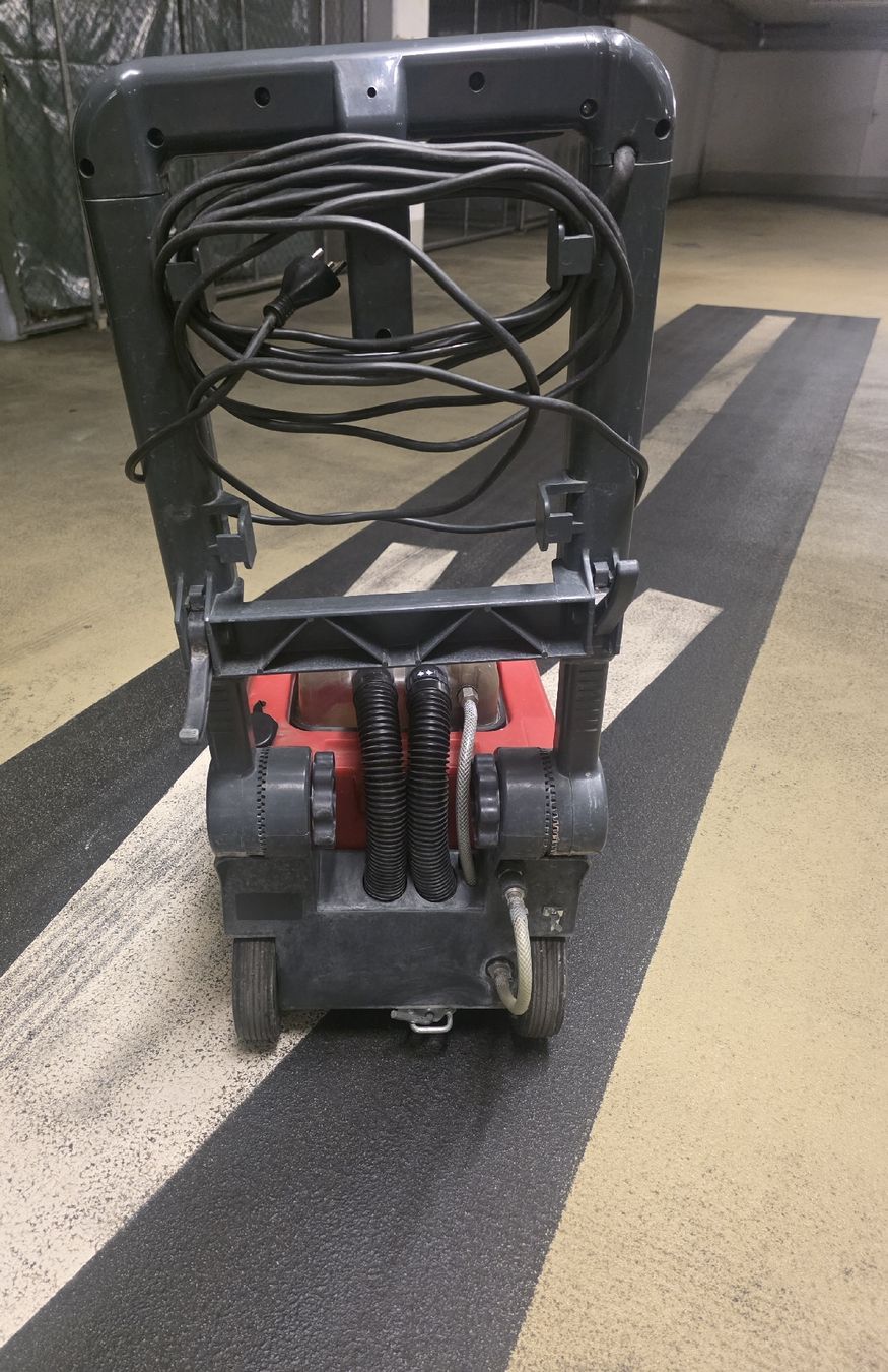 Cleanfix Tutte le macchine: CLEANFIX RA 300E #TASKI WETROK NILFISK KÄRCHER – Usato da Zürich venduto da 5183840711 3