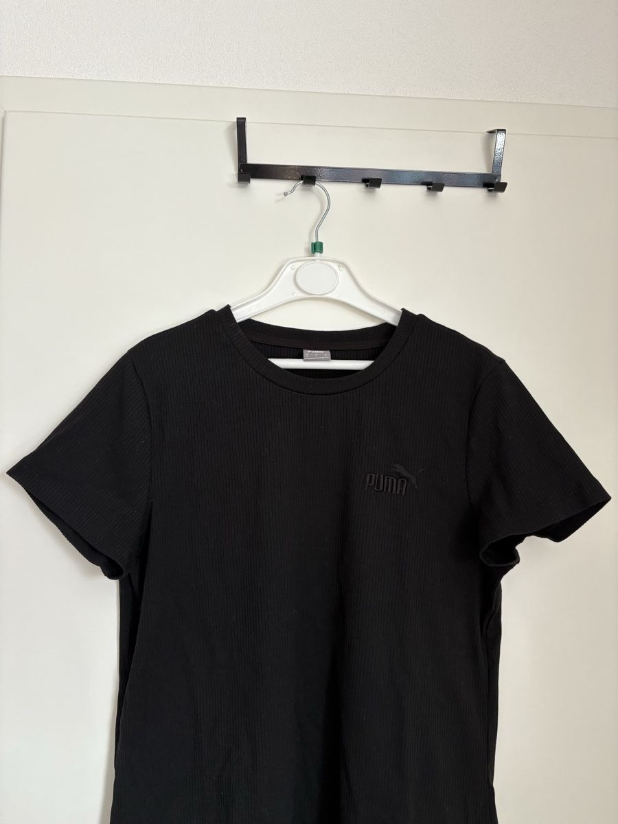 Puma T-shirt: T-shirt Puma noir, taille M – Nuovo (secondo la descrizione) da Villeneuve VD venduto da mel_c29d 2