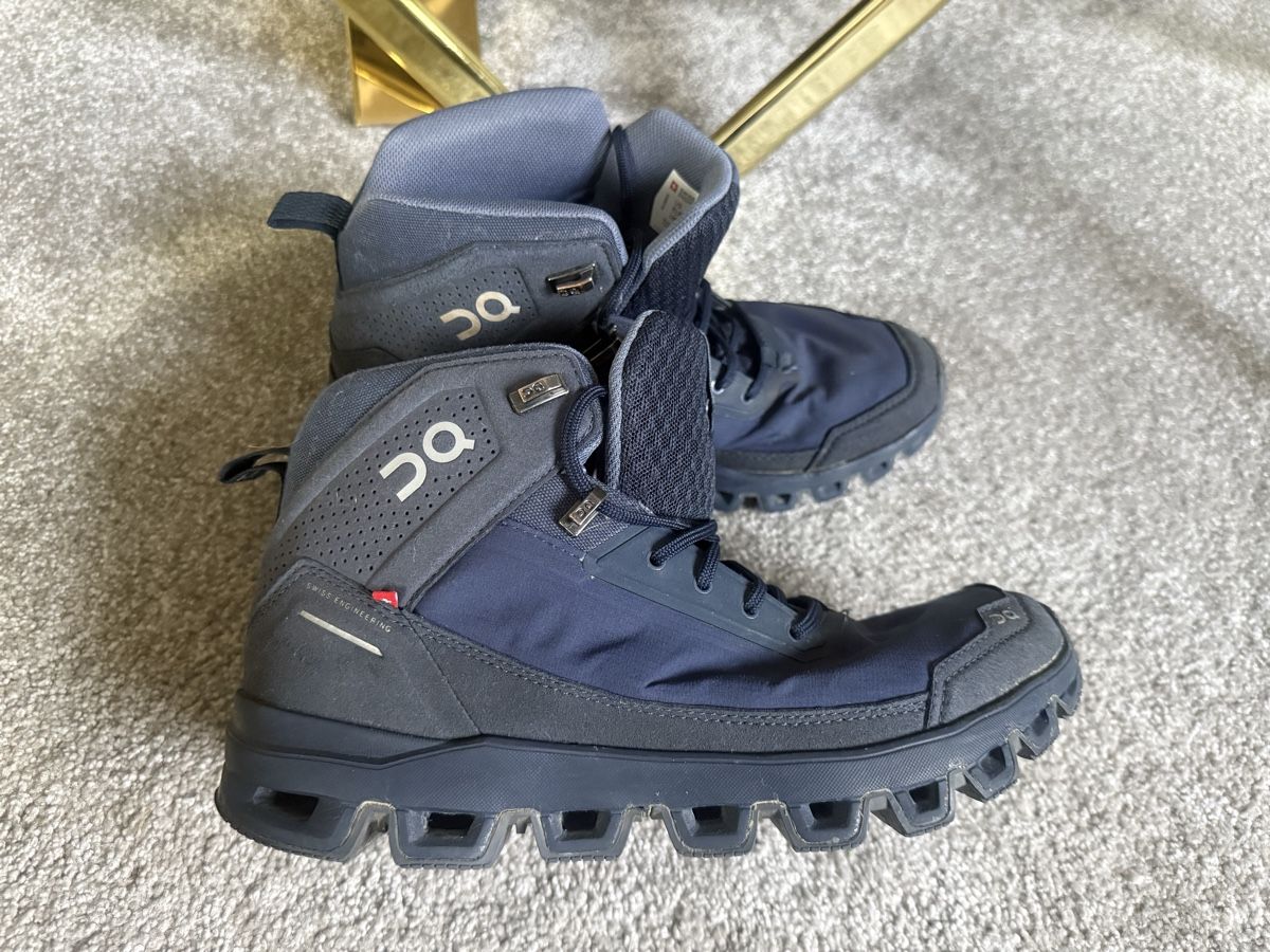 On Chaussures femmes: ON Wanderschuhe Damen Herren Gr 38.5 – D'occasion à Lachen SZ par zsucard 5