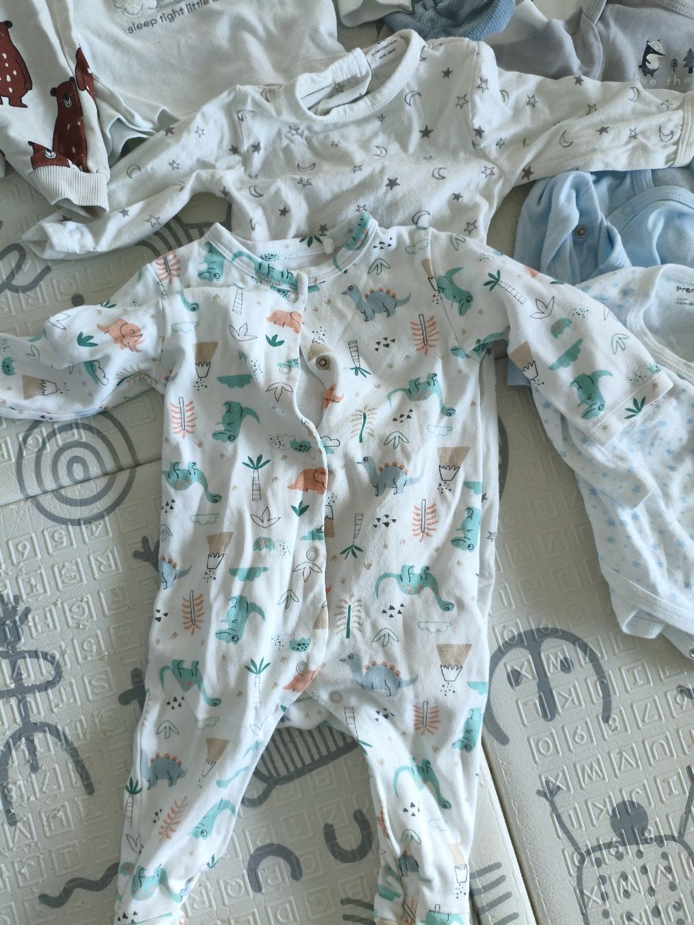 Ensembles coordonnés: vestiti per bambini – D'occasion à Locarno par sca_8bh7 1