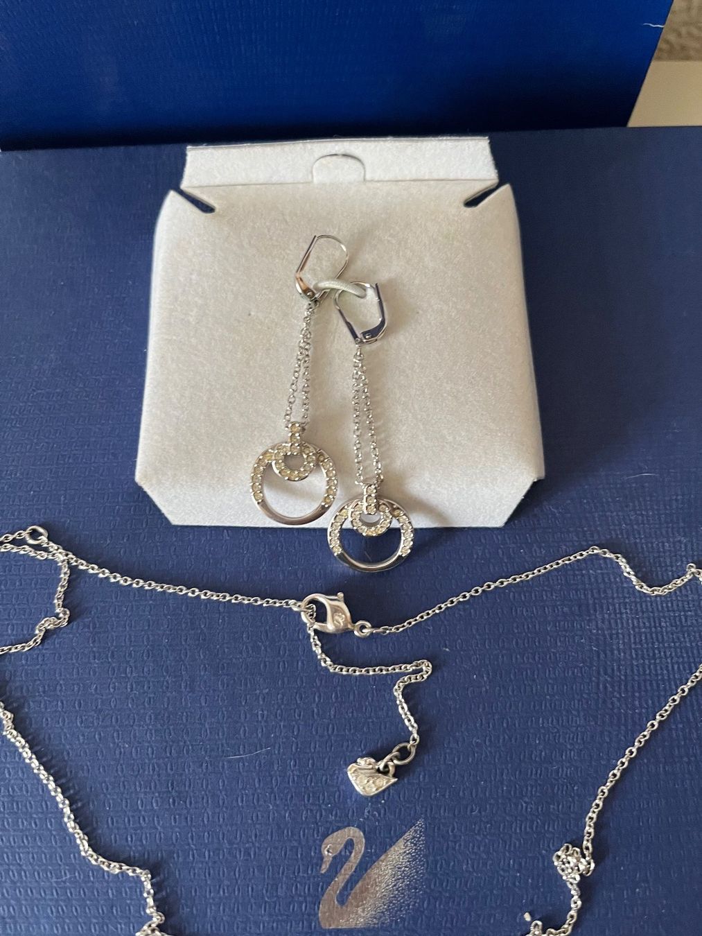 Swarovski Altri gioielli: Swarovski set neu und original mit Box – Nuovo e nell'imballaggio originale da Kirchleerau venduto da Dalmi220 5