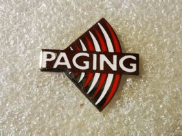 Ansteckpin 157: Paging