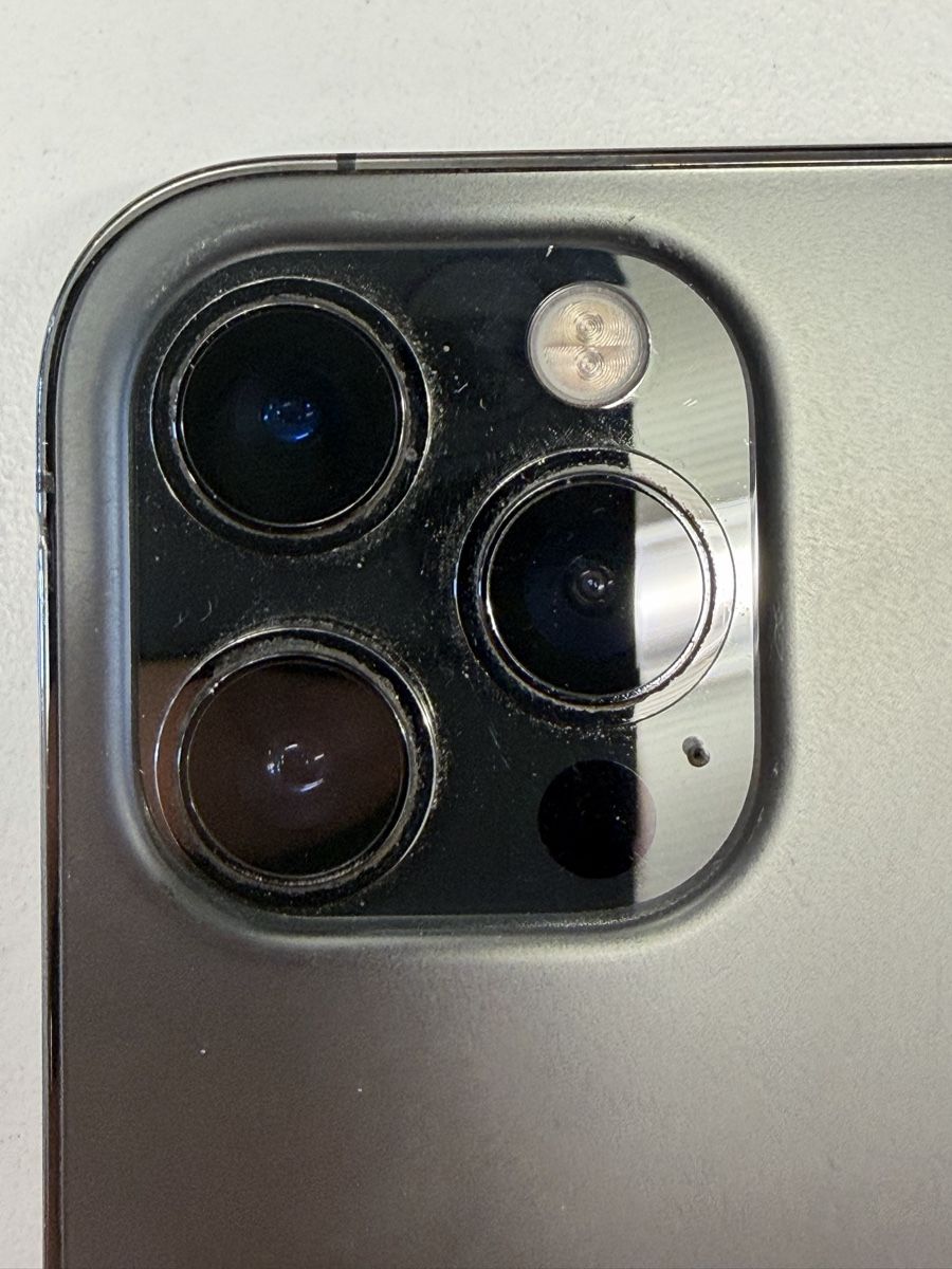 Apple Telefoni cellulari / Smartphones: iPhone 12 Pro Max 256GB, Space schwarz – Usato da Dagmersellen venduto da marbu26 2