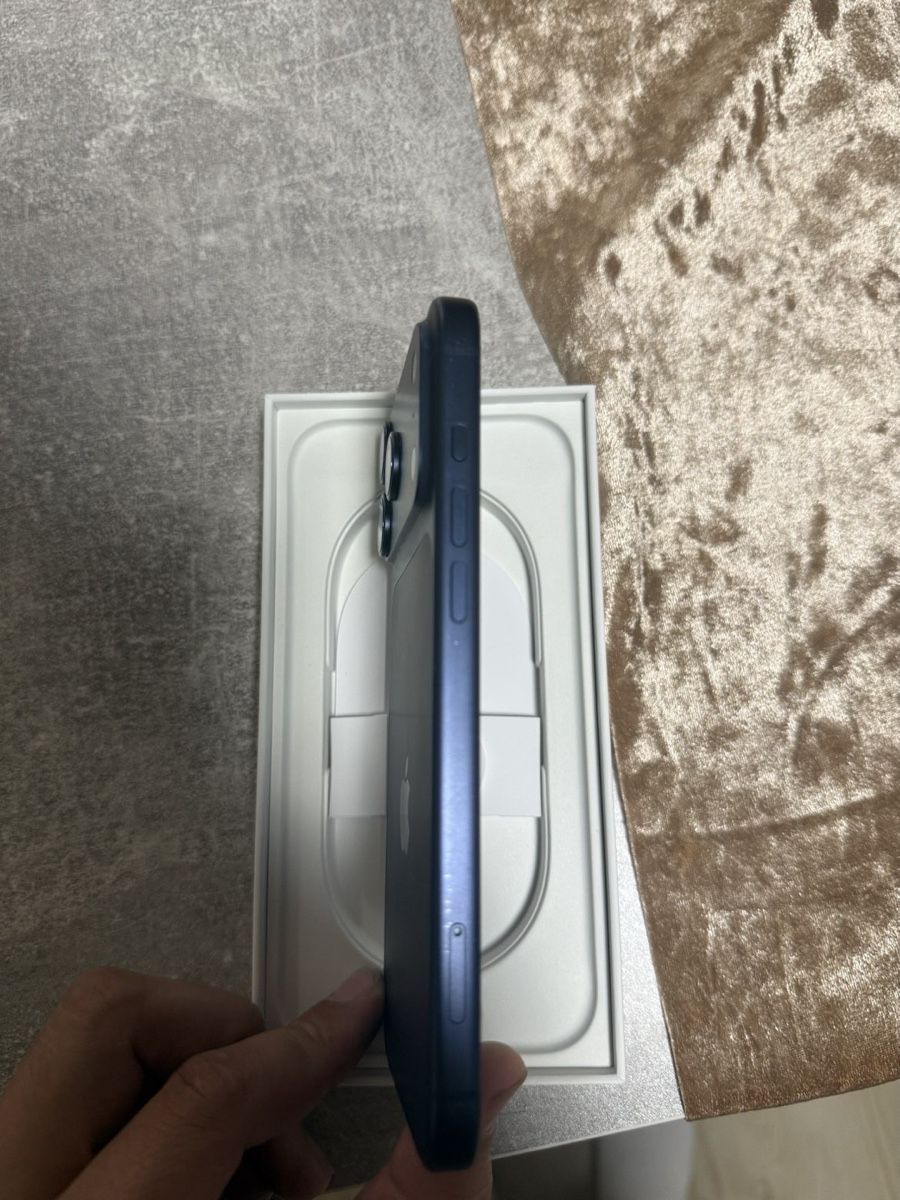 Apple Telefoni cellulari / Smartphones: iPhone 17 Pro Max 1To – Usato da Etoy venduto da Sdx1312 5